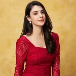 Women-Red-Sweetheart-Neck-Puff-Sleeves-Back-Smocked-Detail-Panelled-Lace-Party-Top